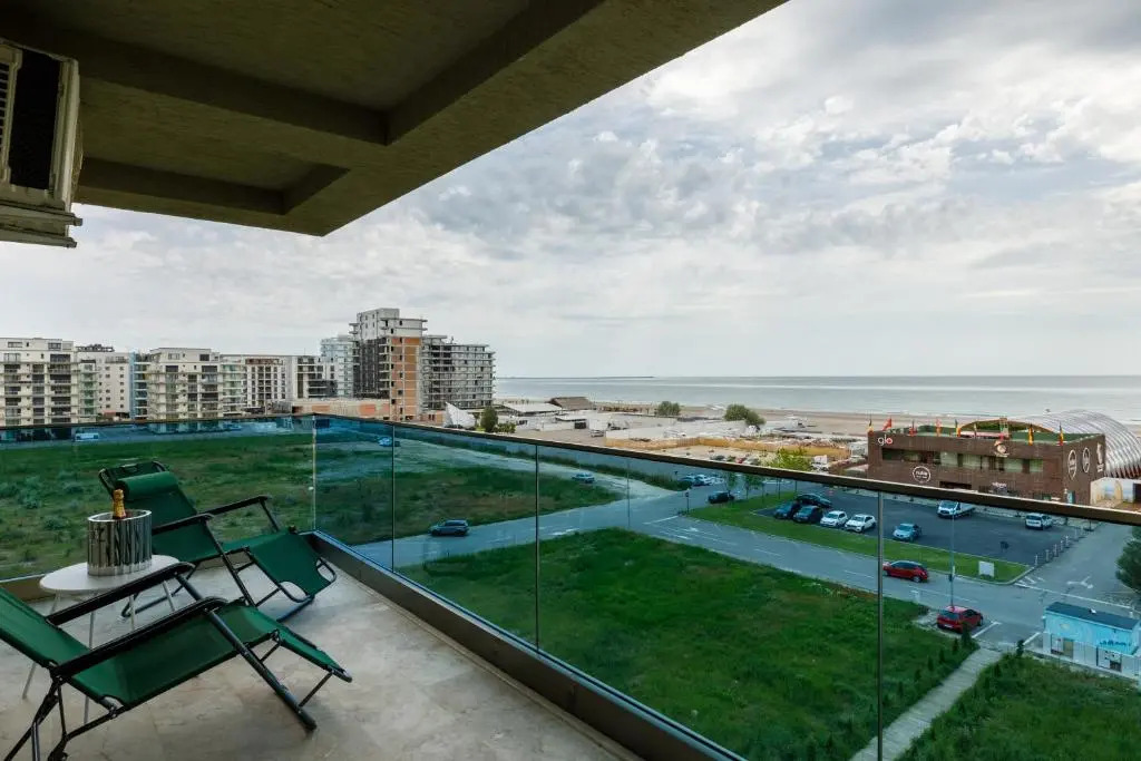 North Club Apartments II
