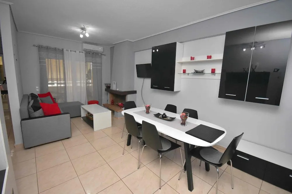 A&J Apartments or Rooms athens airport