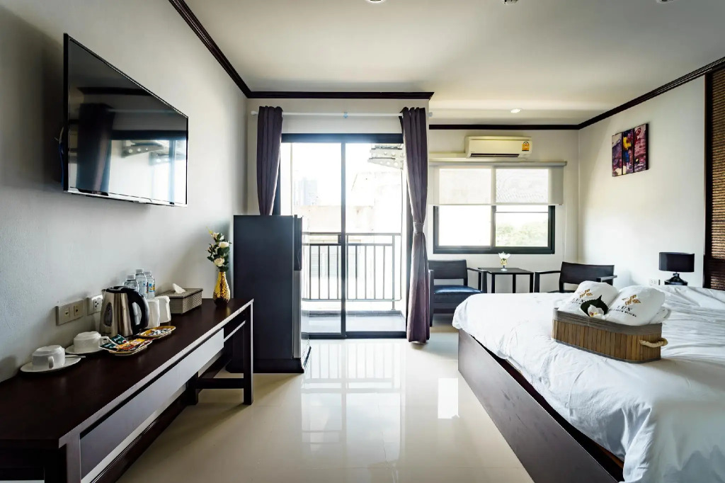 Lux Boutique Hotel