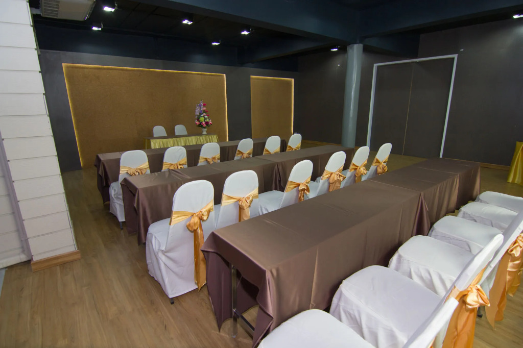 Prajaktra City Hostel