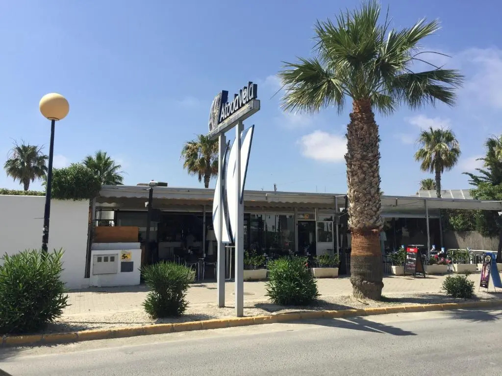 Apartamento VenAVera Playa Jardines de Nuevo Vera D4-0C Bajo Primera Línea WIFI