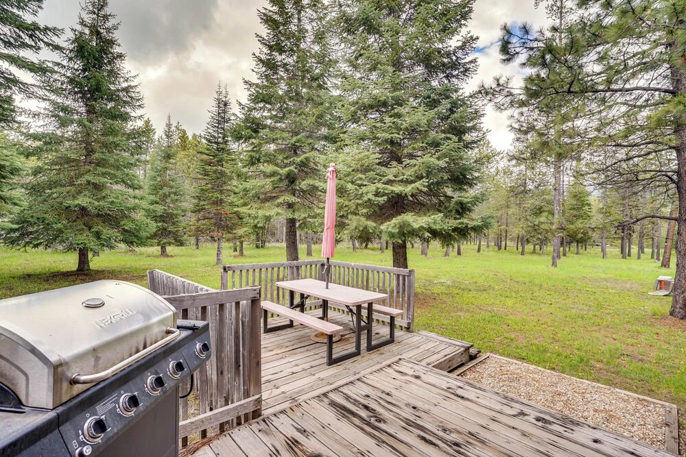 Peaceful Donnelly Retreat < 1 Mi to Lake Cascade!