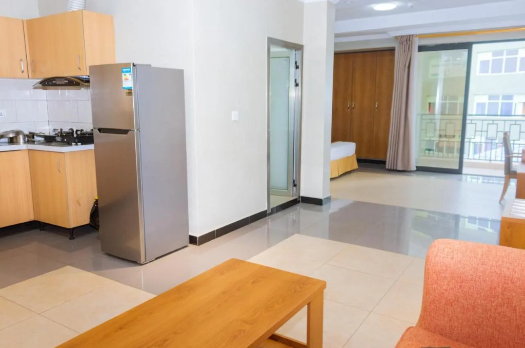 Tropical Plaza Apartments