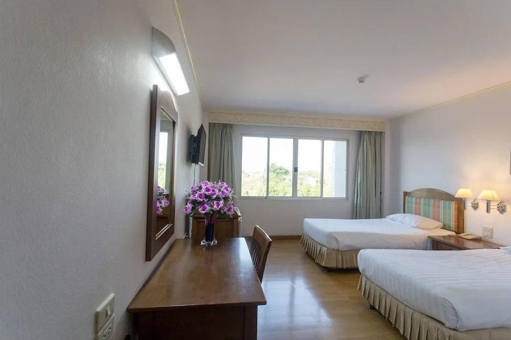 Tangerine Ville Hotel