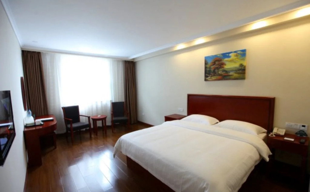 GreenTree Inn YunCheng South of Railway Station North FengHuang Road Shell Hotel