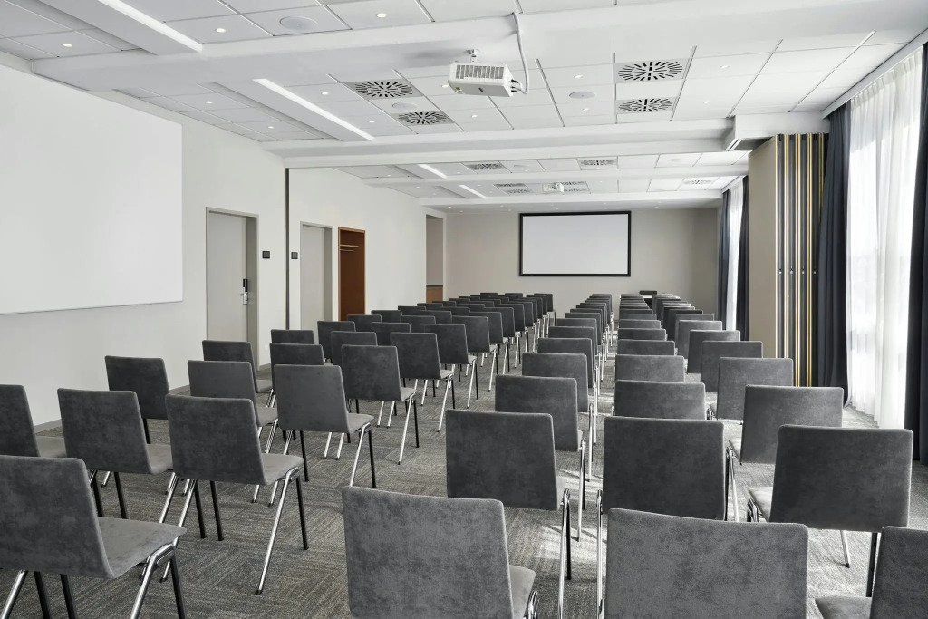Отель Four Points Flex by Sheraton Goettingen