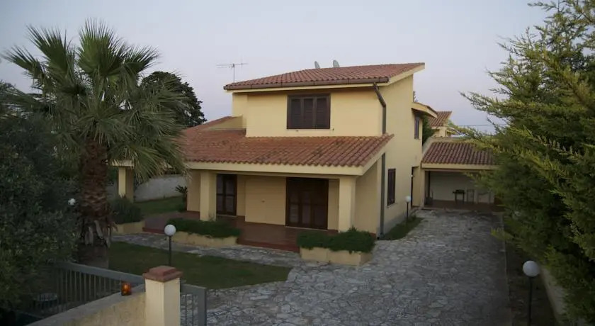 Villa Lombardo