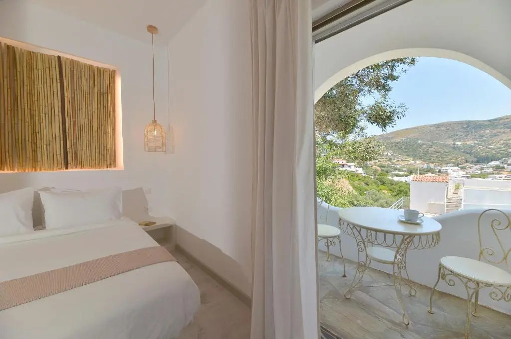 Scenic Studio 4 Batsi Andros