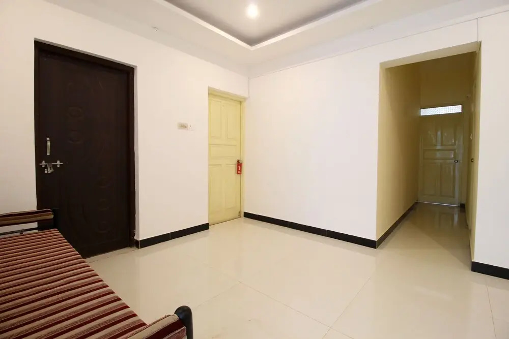 OYO 10385 Hotel Nirmala Vilas