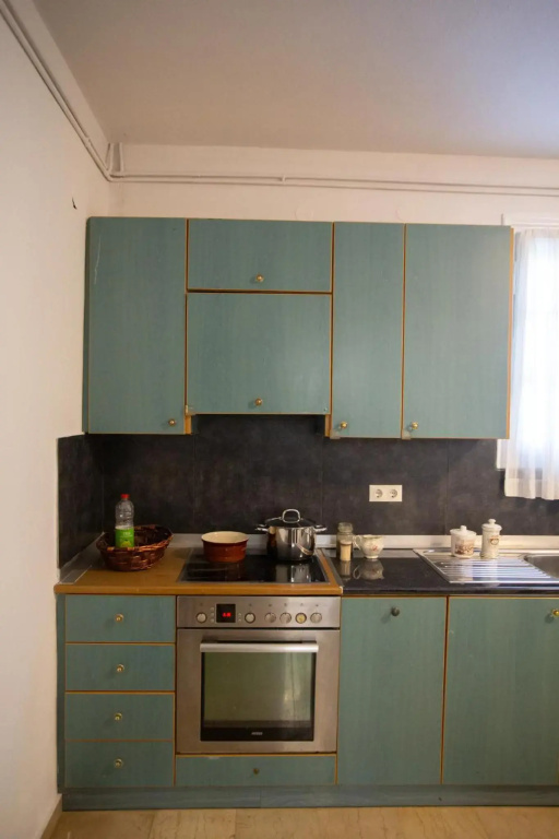 Traditional Apartment part of a Detached Villa on a luxurious Hill of Thessaloniki PANORAMA with a private garden with trees ,also available for Family and other gatherings and Kid's parties - under 13 , for less than 20 people alltogether