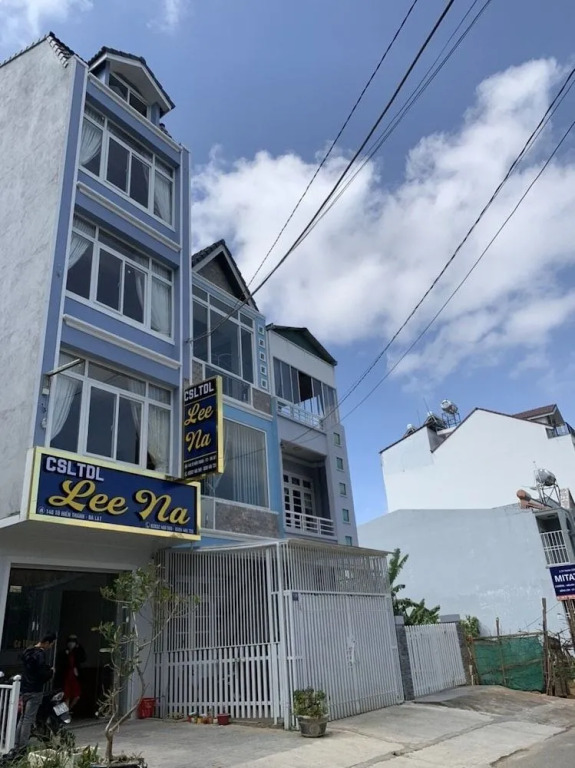 Lee Na Hotel - Hostel