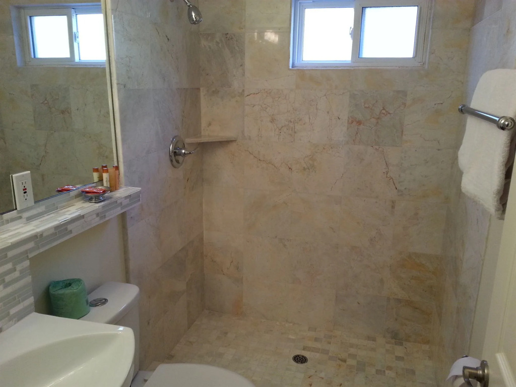 The Vendange Carmel Inn & Suites
