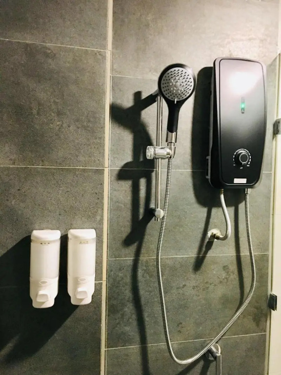 Enclave Business Hotel