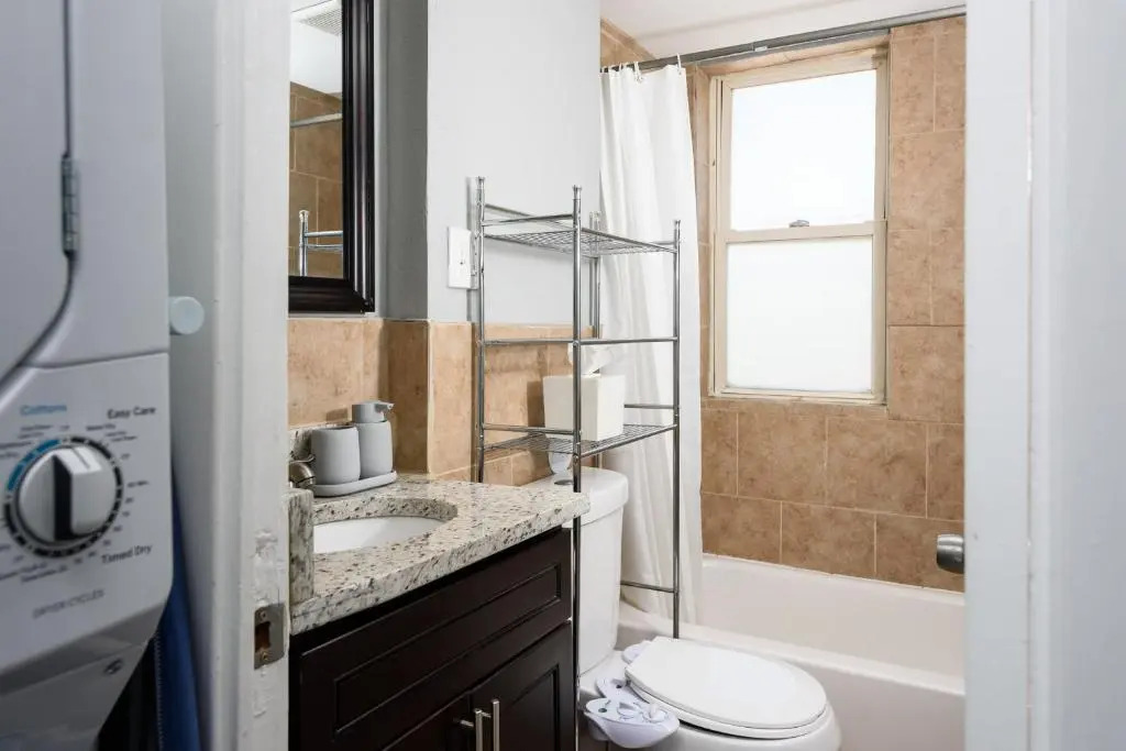 Simple CWE Studio near BJC by Zencity
