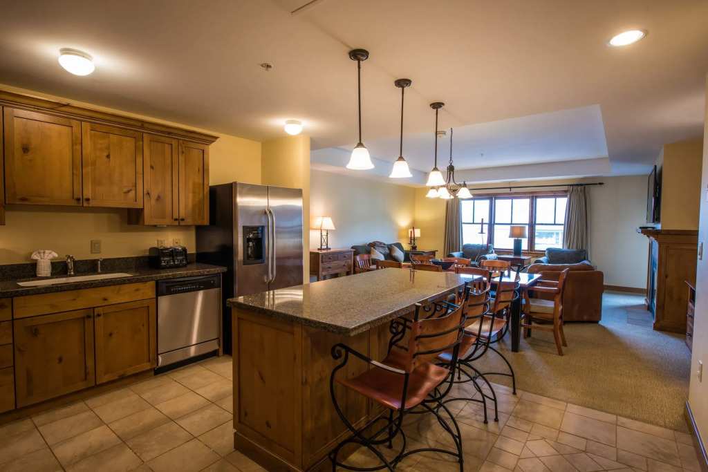 The Lodge at Mountaineer Square, A Vail Resorts Property