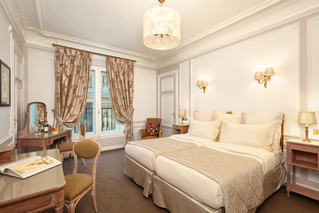Hôtel Regina Louvre
