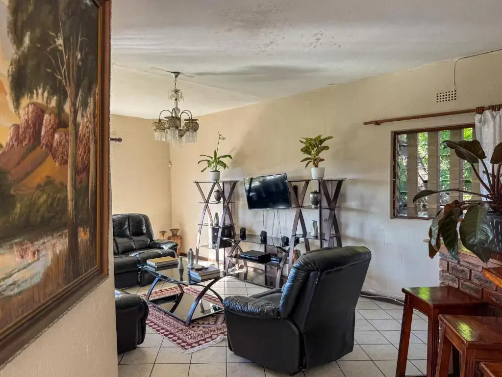 Palm Grove Lodge