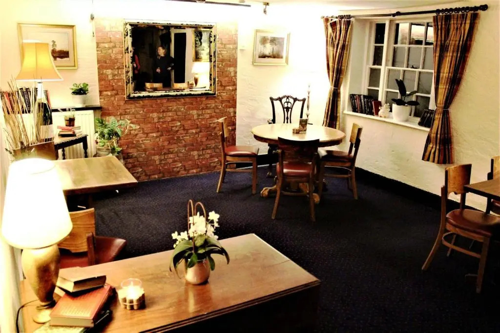 The Dove Inn