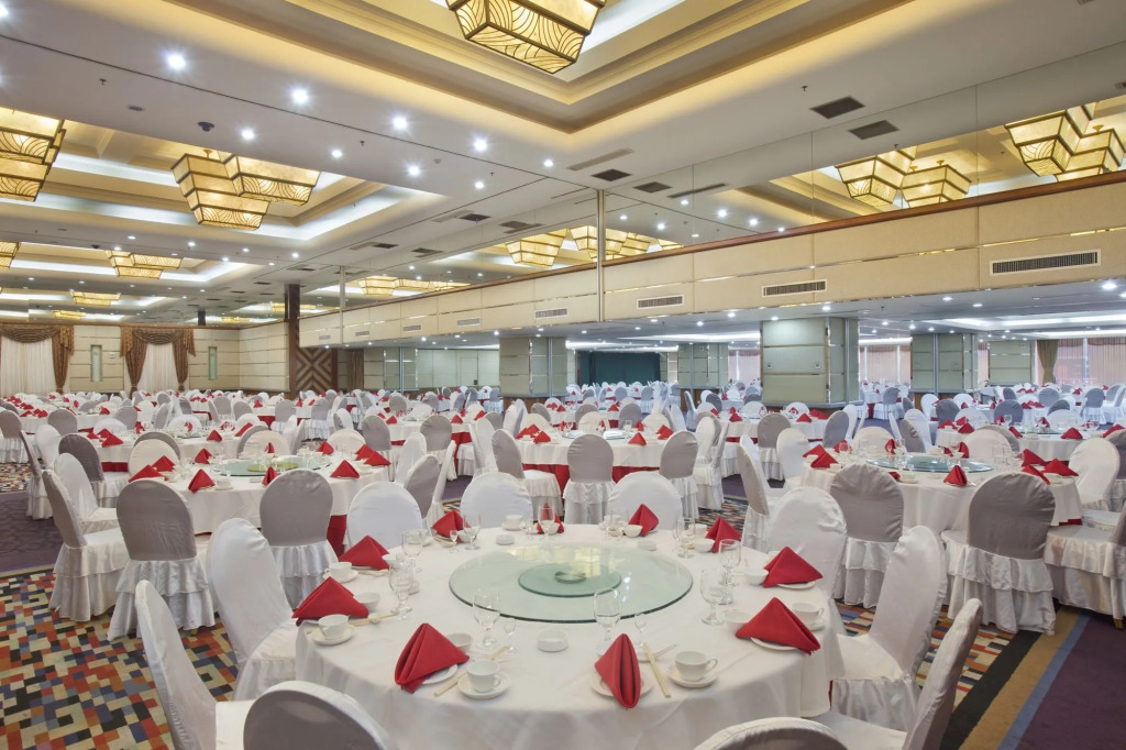 Hotel Holiday Inn