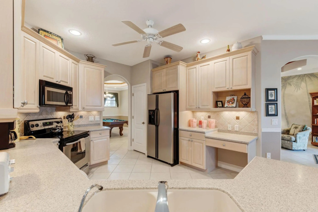 Villa Key Largo - Heated Pool & Spa, Private Beach, with Bicycles - Roelens Vacations
