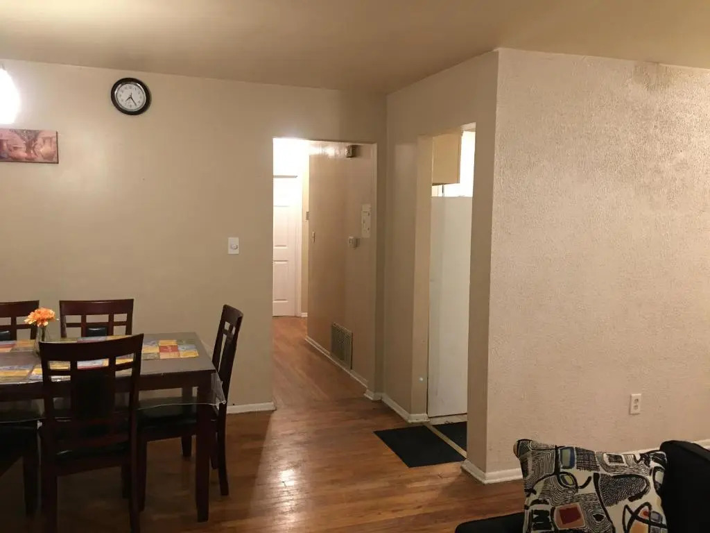 Quiet House Near New York City with Parking