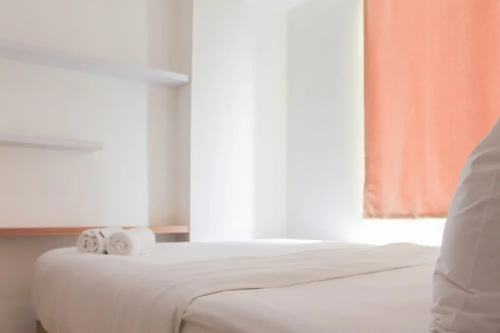 Beautiful and Comfy 1BR at Bassura City Apartment