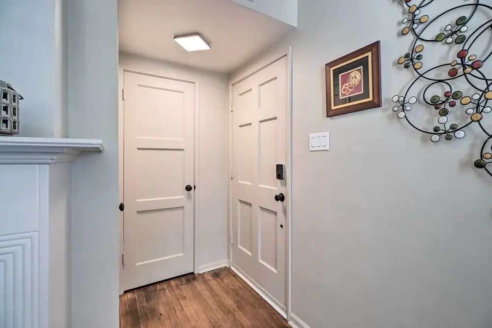 Modern Reno Abode Near Parks & Midtown!