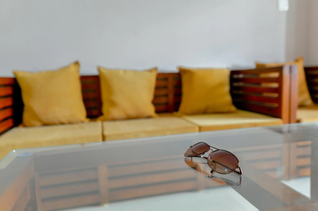 OYO Home 78237 Elegant Stay Fine Nest Homes