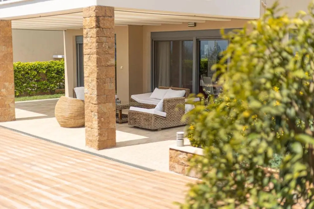 Nefeli & Dina Villas by Diomedes Group