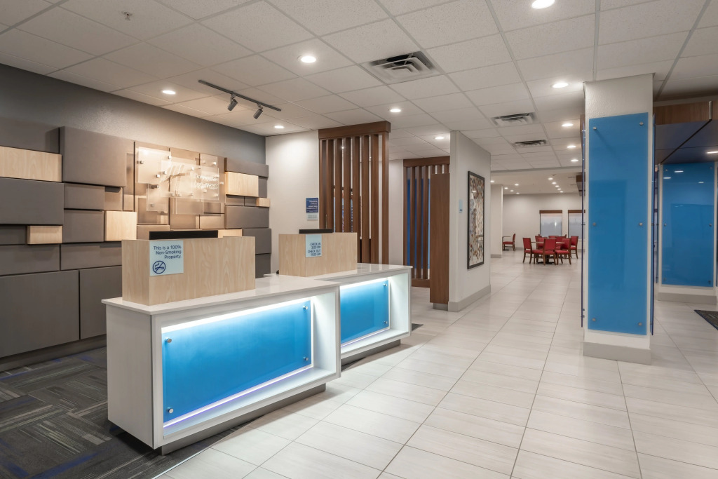 Holiday Inn Express & Suites N Waco Area - West by IHG