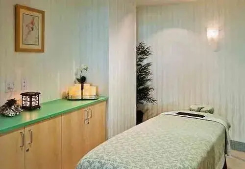 Pier South Resort, Autograph Collection