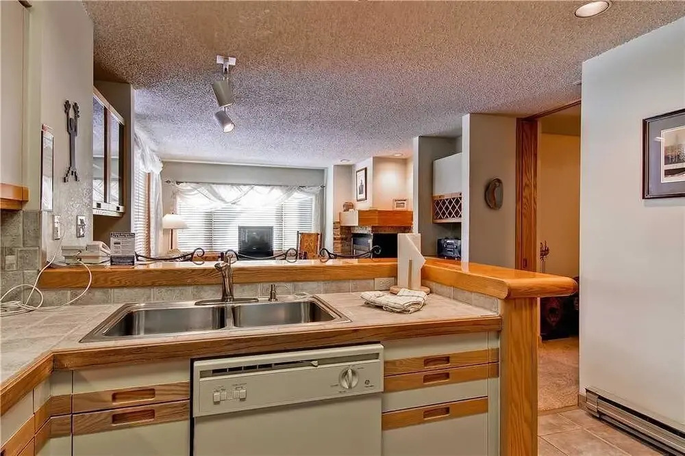 1210 Trappeur's Lodge, Trappeur's Crossing Apartment 1
