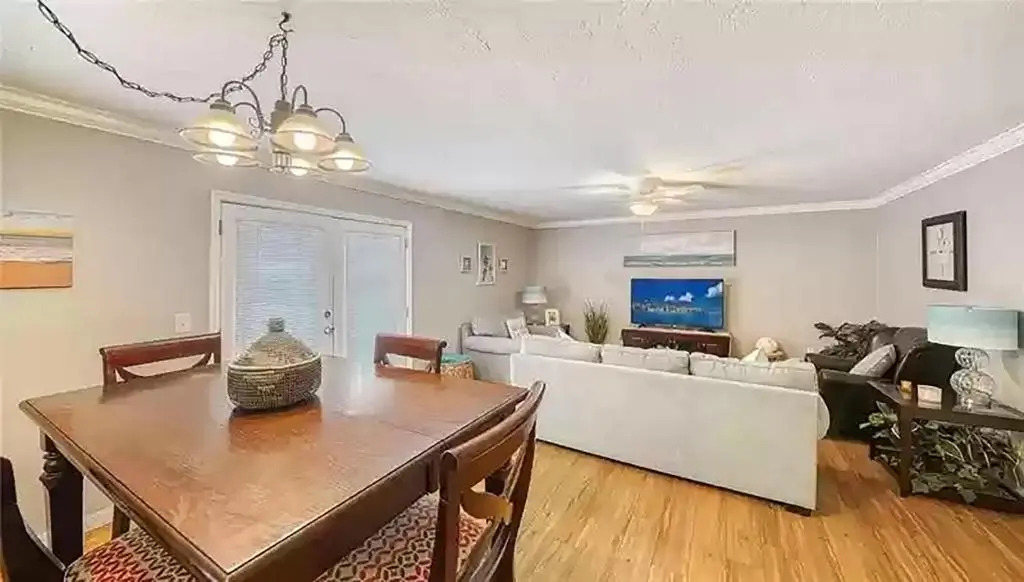 Lovely 3 Bedroom Condo On Golf Course