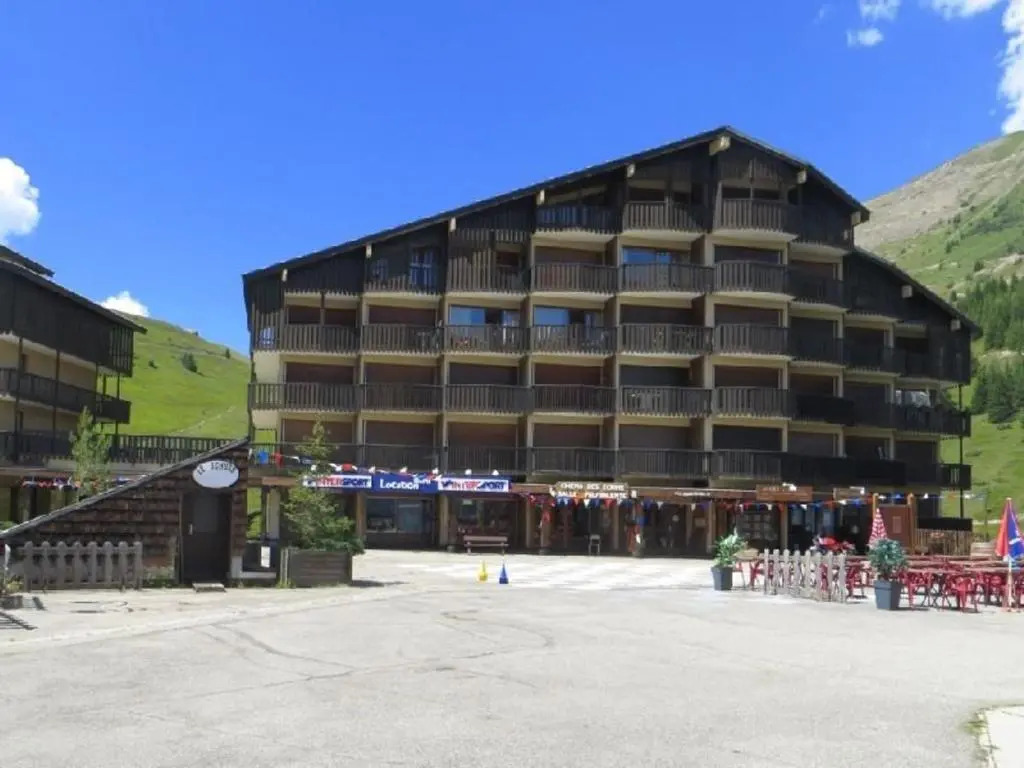 Appartement Auris, 3 pièces, 6 personnes - FR-1-297-77