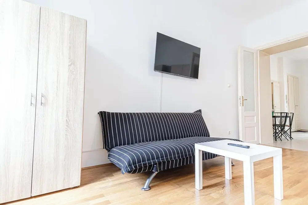 Comfy 2BR Flat Belvedere Vicinity