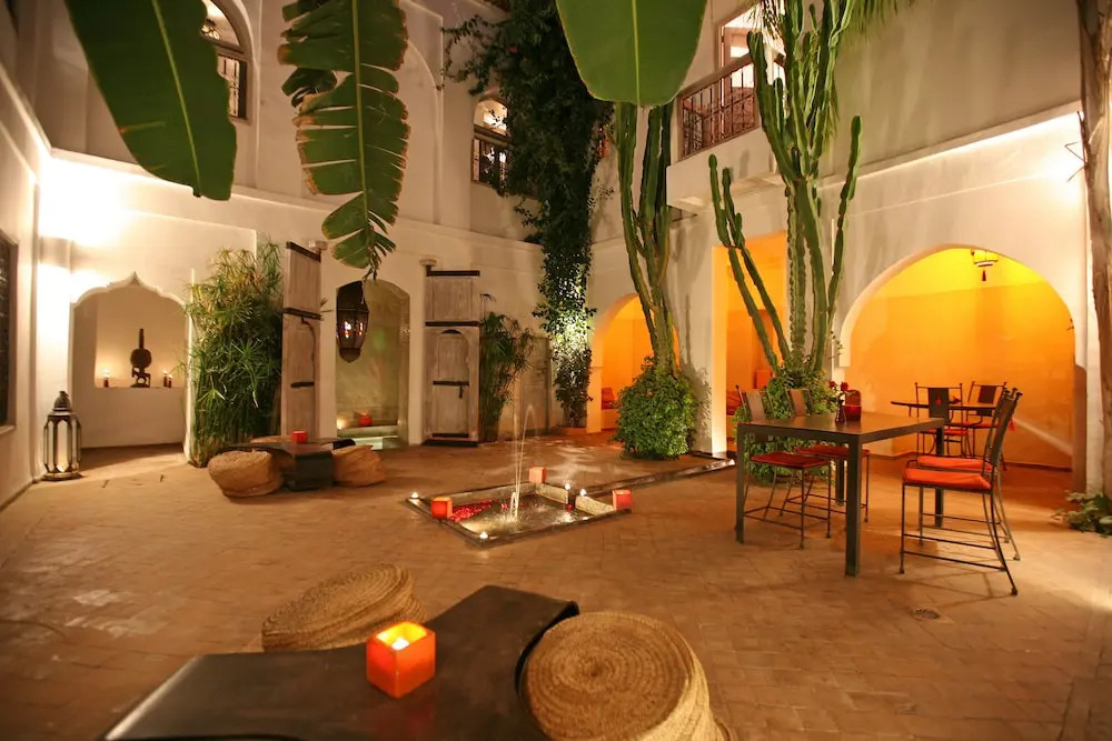 Riad O2