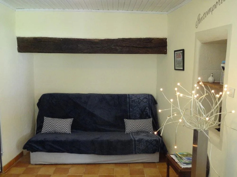 Le Mas Des Papillons chambre dhôtes B&B