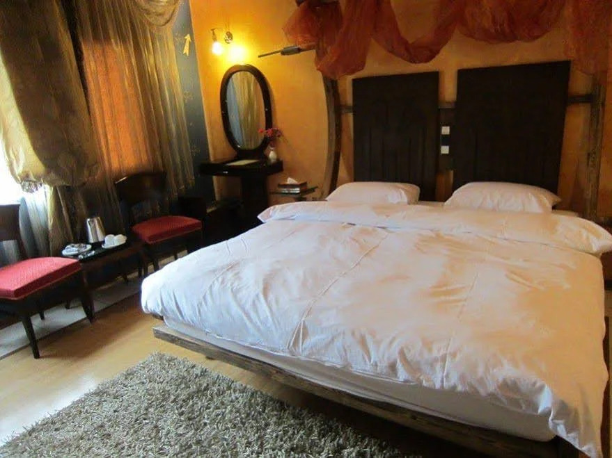 Ferdowsi International Grand Hotel