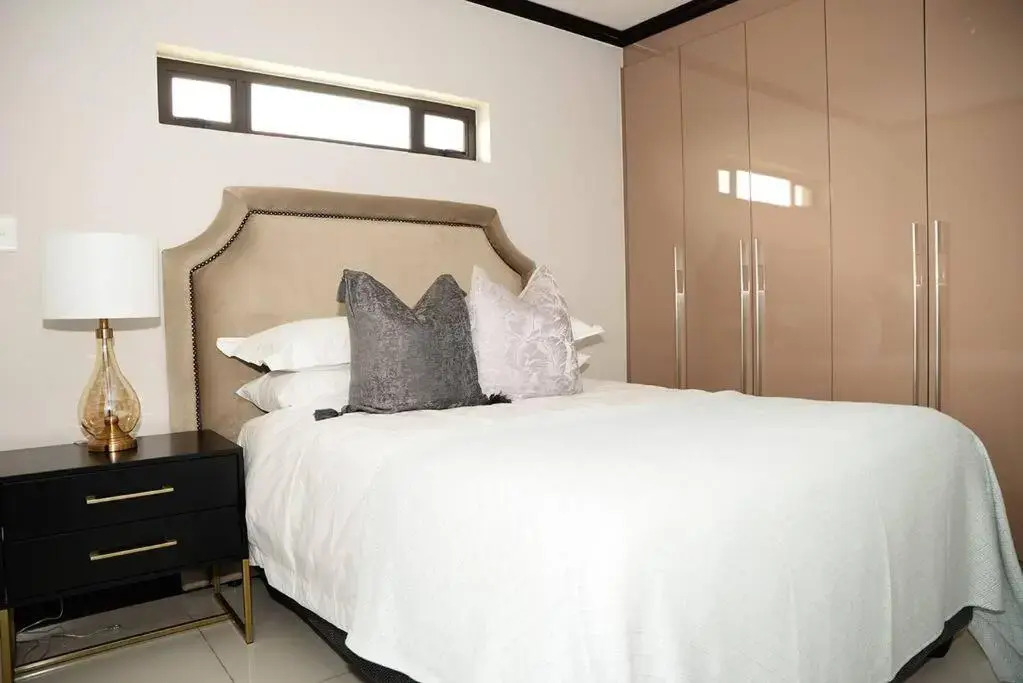 Vonzee apartment on Palmview Estate.