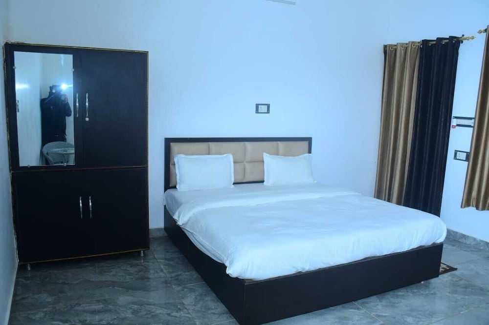 Shri Narayanam Guest House and Home Stay
