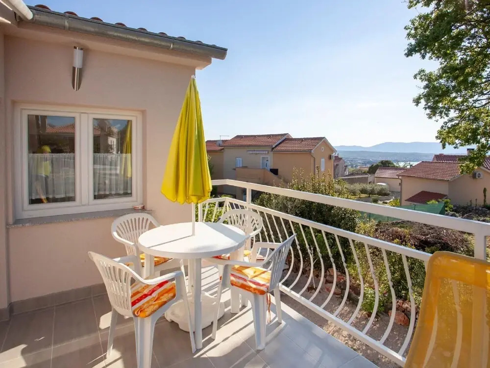Apartment in Sveti Vid Near the Adriatic