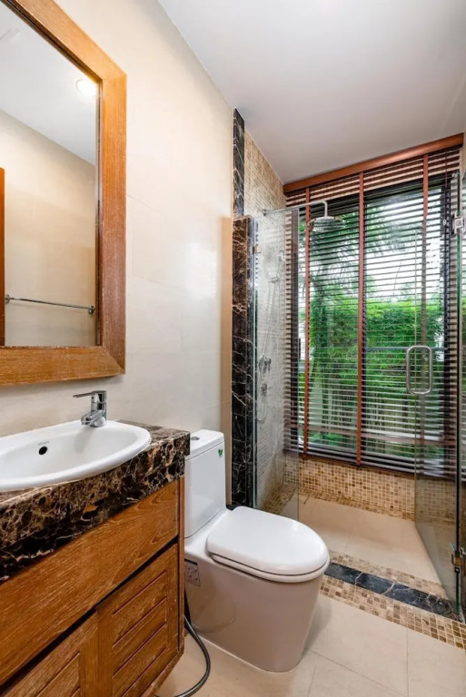Champagne Villa Luxurious Tropical Pool Villa