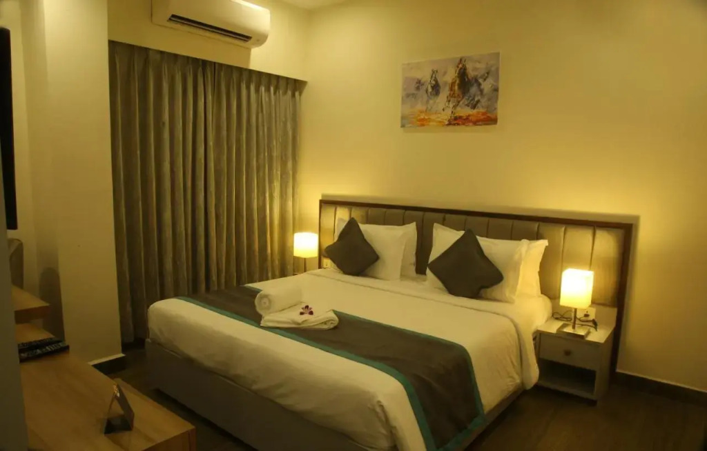 PARK IRIS HOTELS, Bharathi Nagar