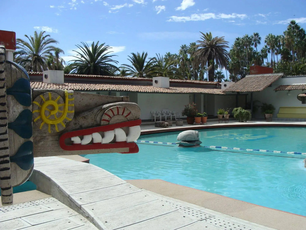 Hotel Y Parque Acuático La Caldera
