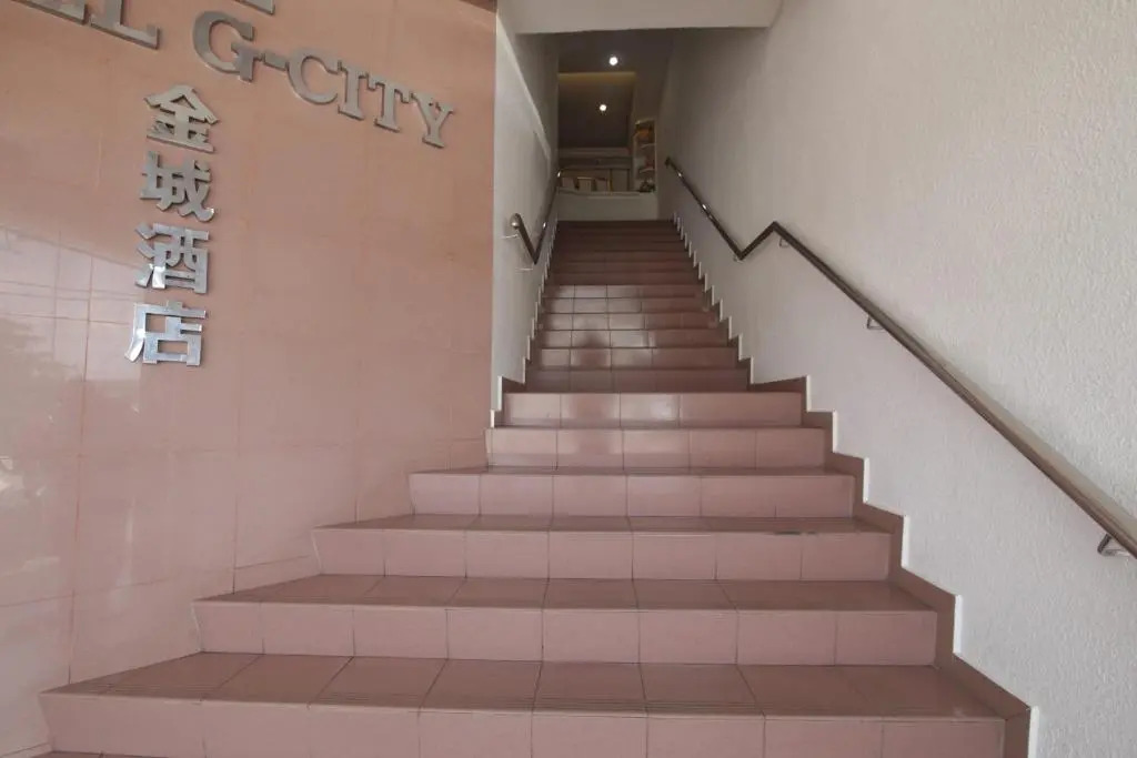 G CITY HOTEL