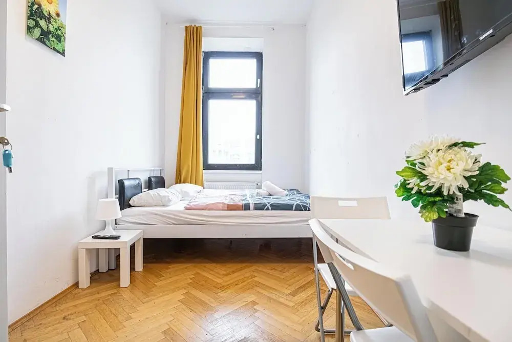 Cozy Room Near U6 Dresdner Subway Line