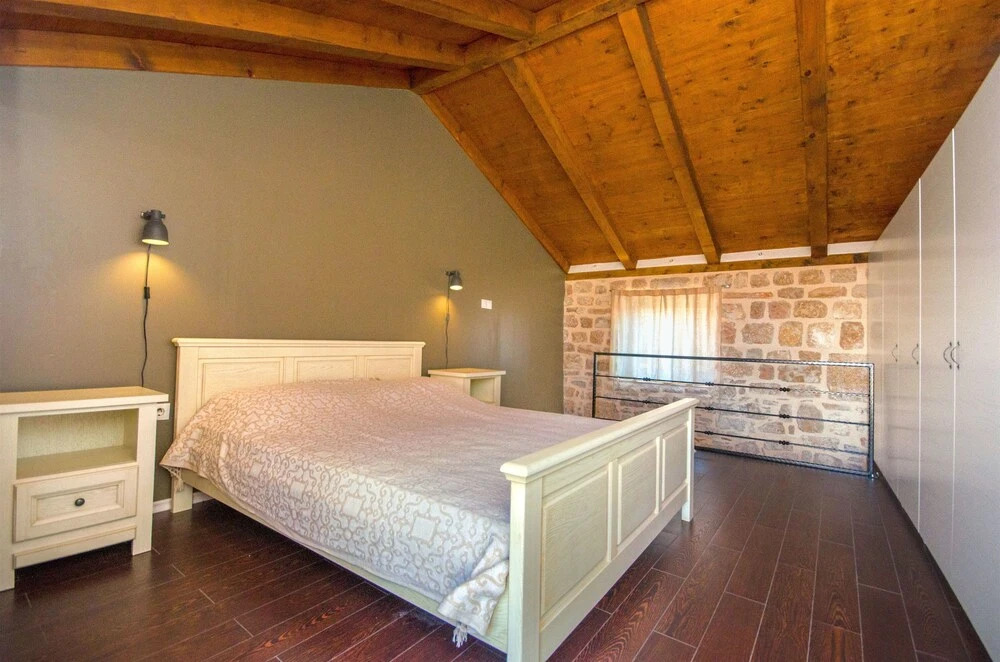 House Stone house island Prvic