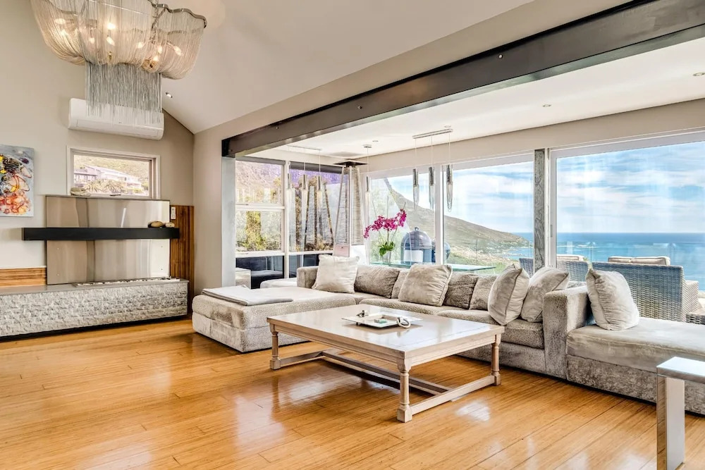 Stylish Camps Bay Home With Sea Views Beleza Villa