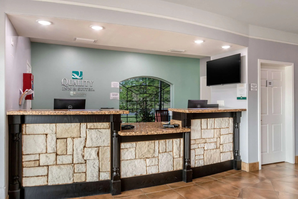 Quality Inn & Suites at The Outlets Mercedes-Weslaco