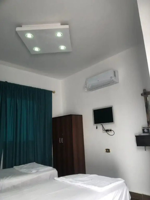 فندق الشرق